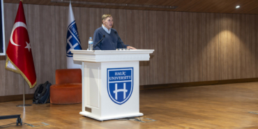Astronot David Carl Hilmers Haliç Üniversitesi öğrencileriyle buluştu