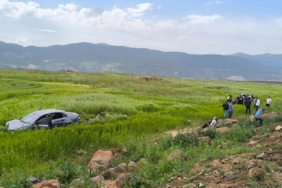 Gaziantep'te iki otomobilin çarpıştığı kazada 5 kişi yaralandı
