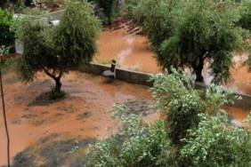 İslahiye'de sağanak nedeniyle taşan derelerde çalışma başlatıldı