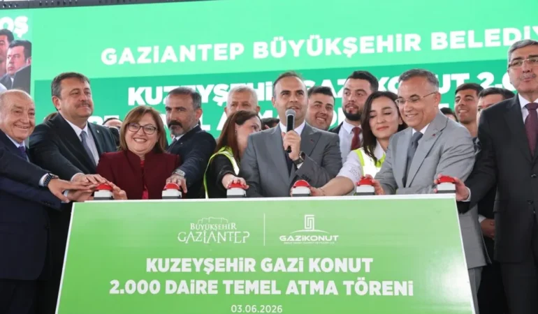 BAKAN KACIR GAZİ KONUT TARAFINDAN YAPILAN 2 BİN KONUTU’NUN TEMELİNİ ATTI (2)