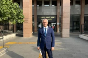 GAÜN ÖĞRENCİLERİ KADIN CİNAYETLERİ İÇİN YÜRÜDÜ 1 thumbnail