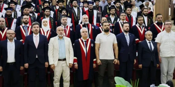 GAÜN AZEZ İSLAMİ İLİMLER FAKÜLTESİ MEZUNLARINI COŞKULU BİR TÖRENLE UĞURLADI-4
