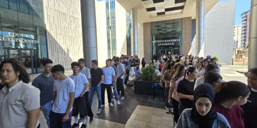 GAZİANTEP BÜYÜKŞEHİR’DEN SINAVA HAZIRLANAN ÖĞRENCİLERE YKS TATBİKATI 7 GAZİANTEP BÜYÜKŞEHİR’DEN SINAVA HAZIRLANAN ÖĞRENCİLERE YKS TATBİKATI (1)