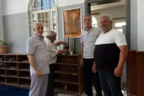 LİSELİLER DEPREMZEDELER İÇİN EKMEK ÜRETİYOR 3 thumbnail