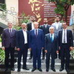 KKTC ÖNCEKİ DÖNEM CUMHURBAŞKANI ERSİN TATAR’DAN REKTÖR DOĞAN’A ZİYARET 91 KKTC ÖNCEKİ DÖNEM CUMHURBAŞKANI ERSİN TATAR’DAN REKTÖR DOĞAN’A ZİYARET - (4)