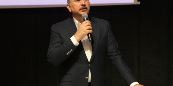 AK Parti Grup Başkanvekili Gül, "Bağımlılıkla Mücadelede Medyanın Rolü" panelinde konuştu: 10 AK Parti Grup Başkanvekili Gül, "Bağımlılıkla Mücadelede Medyanın Rolü" panelinde konuştu: