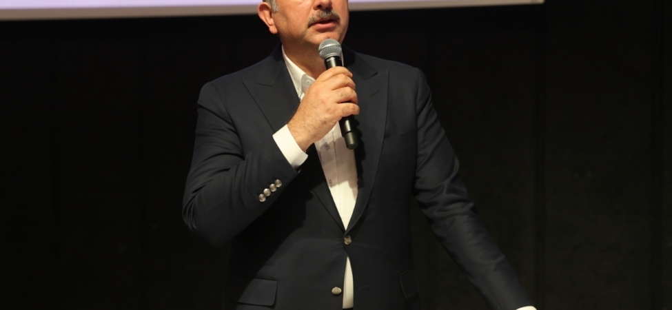 AK Parti Grup Başkanvekili Gül, "Bağımlılıkla Mücadelede Medyanın Rolü" panelinde konuştu: 1 AK Parti Grup Başkanvekili Gül, "Bağımlılıkla Mücadelede Medyanın Rolü" panelinde konuştu: