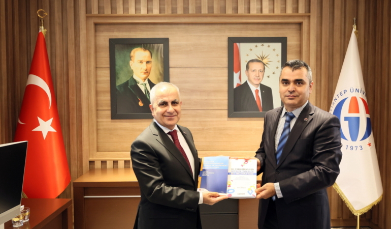 GAÜN'de matematik eğitimi projesine TÜBİTAK'tan ikinci destek 1 GAÜN'de matematik eğitimi projesine TÜBİTAK'tan ikinci destek