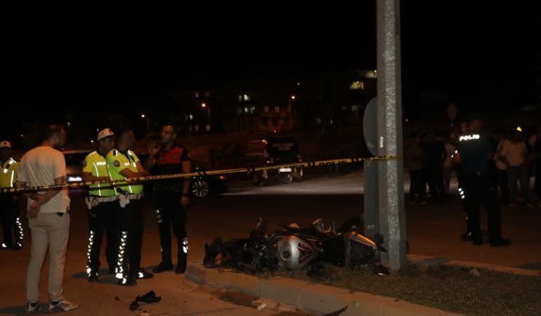 Gaziantep iki motosikletin çarpıştığı kazada 4 kişi yaralandı