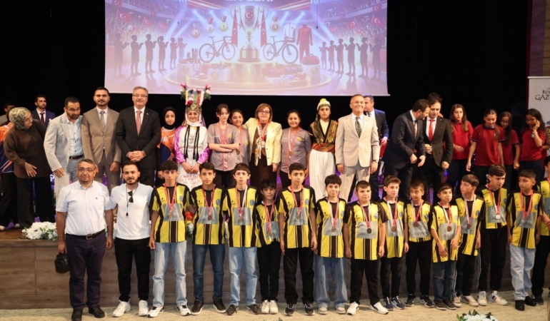 Gaziantep'te "Okul Sporları Enleri" programı düzenlendi