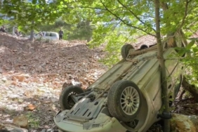 İslahiye'de devrilen otomobilin sürücüsü yaralandı