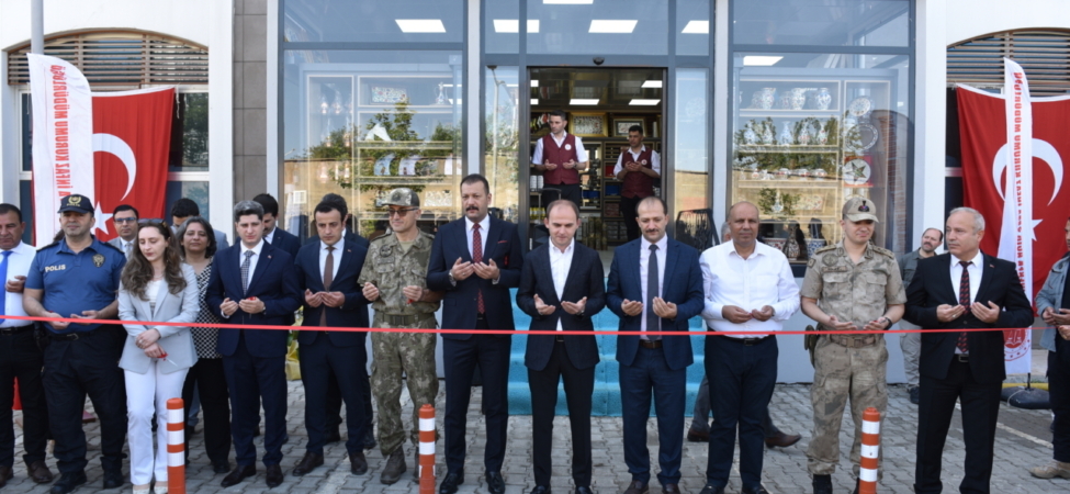 Şanlıurfa'da İşyurtları Kurumu Satış Mağazası açıldı