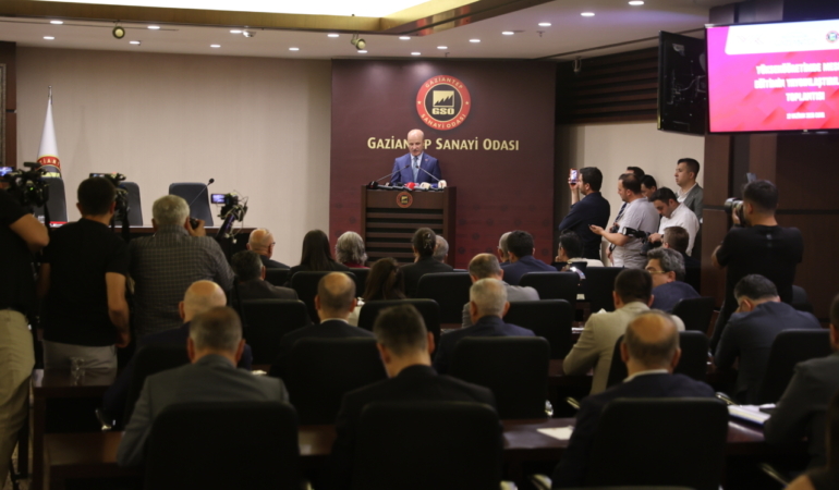 YÖK Başkanı Özvar, Yükseköğretimde Mesleki Eğitimin Yaygınlaştırılması Toplantısı'nda konuştu: