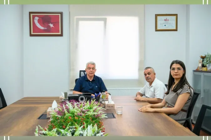 Gaziantep’e tayini çıkan Nizip Gümrük Müdürü Sabit Delioğlu, Nizip Ticaret Odası (NTO) Yönetim Kurulu Başkanı Mehmet Özyurt’a veda ziyaretinde bulundu. 3 1 sosyal