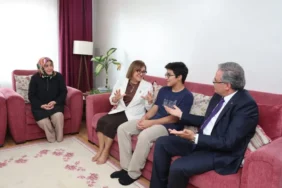 BAŞKAN FATMA ŞAHİN’DEN LGS ŞAMPİYONLARINA TAM ALTIN ÖDÜLÜ 23 BAŞKAN FATMA ŞAHİN’DEN LGS ŞAMPİYONLARINA TAM ALTIN ÖDÜLÜ (6)