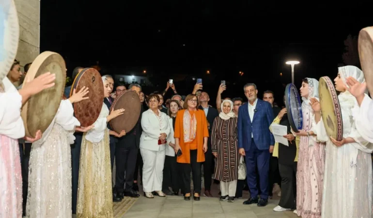 BAŞKAN ŞAHİN, ŞIRNAK’TA VERİLEN BARIŞ VE KARDEŞLİK MESAJINA ORTAK OLDU (2)