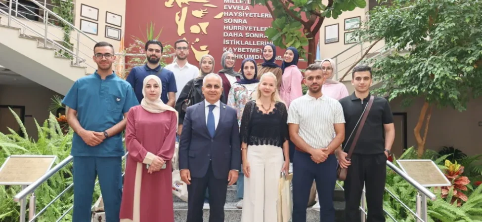 GAÜN, FİLİSTİN EL HALİL ÜNİVERSİTESİ TIP FAKÜLTESİ ÖĞRENCİLERİNİ AĞIRLADI 4 GAÜN, EL HALİL ÜNİVERSİTESİ TIP FAKÜLTESİ ÖĞRENCİLERİNİ AĞIRLADI - (1)