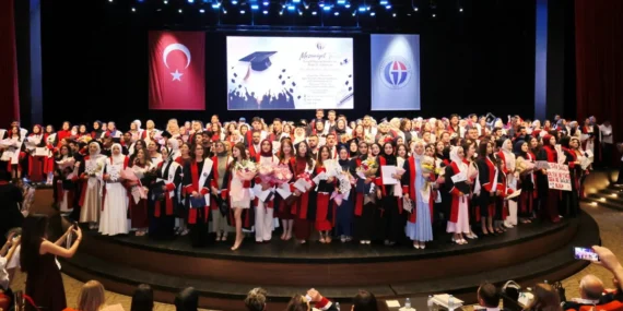 GAÜN SAĞLIK HİZMETLERİ MESLEK YÜKSEKOKULU MEZUNİYET HEYECANI-2