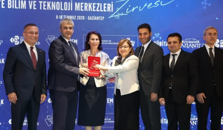GAZİANTEP BÜYÜKŞEHİR EV SAHİPLİĞİNDE 5’İNCİ TÜRKİYE BİLİM VE TEKNOLOJİ MERKEZLERİ ZİRVESİ DÜZENLENDİ 28 GAZİANTEP BÜYÜKŞEHİR EV SAHİPLİĞİNDE 5’İNCİ TÜRKİYE BİLİM VE TEKNOLOJİ MERKEZLERİ ZİRVESİ DÜZENLENDİ (6)