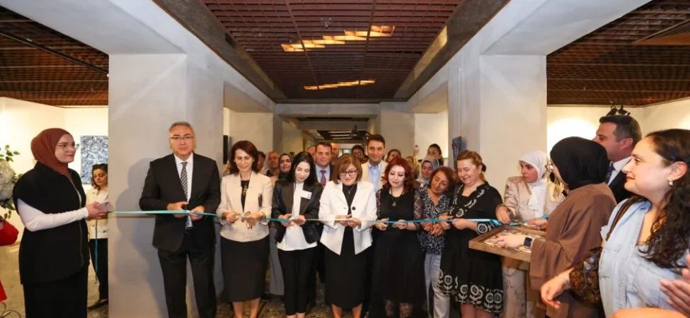 GAZİANTEP BÜYÜKŞEHİR’DEN ÇEVRE BİLİNCİ VE KÜLTÜREL MİRASI BULUŞTURAN ÇİFTE SERGİ 4 GAZİANTEP BÜYÜKŞEHİR’DEN ÇEVRE BİLİNCİ VE KÜLTÜREL MİRASI BULUŞTURAN ÇİFTE SERGİ (6)