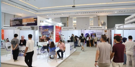 GİBTÜ, Üniversite Tercih Fuarı'nda Aday Öğrencilerle Buluşacak 15 GİBTÜ FUAR (2)