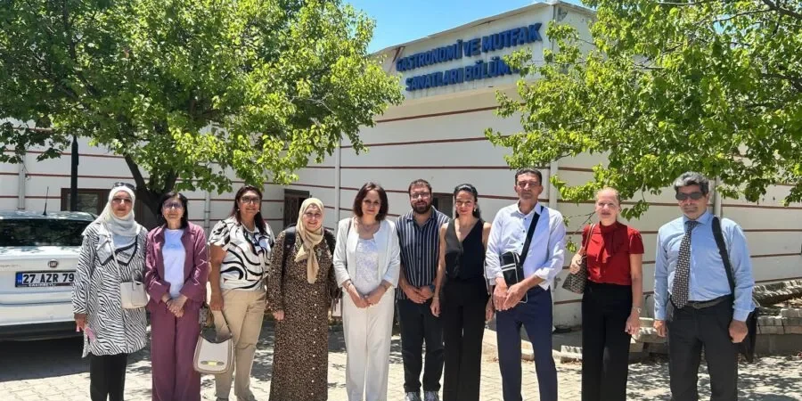 KARTACA ÜNİVERSİTESİ HEYETİNDEN GAÜN TURİZM FAKÜLTESİNE ERASMUS ZİYARETİ-1