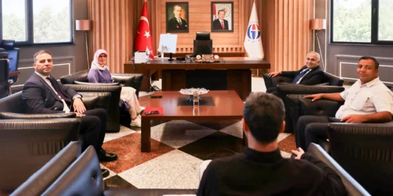 NESLİHAN ÇEBER VE UMUT ZEYBEK’TEN REKTÖR DOĞAN’A ZİYARET
