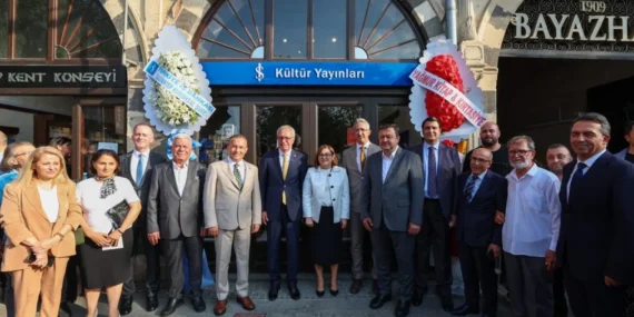 TÜRKİYE İŞ BANKASI KÜLTÜR YAYINLARI GAZİANTEP’TE! 11 TÜRKİYE İŞ BANKASI KÜLTÜR YAYINLARI GAZİANTEP’TE! (10)