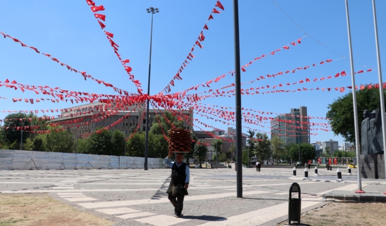 Gaziantep ve Malatya'da sıcak hava etkili oluyor