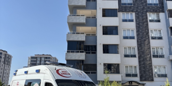 Gaziantep'te asansöre sıkışan 66 yaşındaki kadın hayatını kaybetti