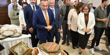 Gaziantep'te dezavantajlı kadın ve çocuklara yönelik "Sen Her Şeye Değersin" projesi tanıtıldı 10 Gaziantep'te dezavantajlı kadın ve çocuklara yönelik "Sen Her Şeye Değersin" projesi tanıtıldı