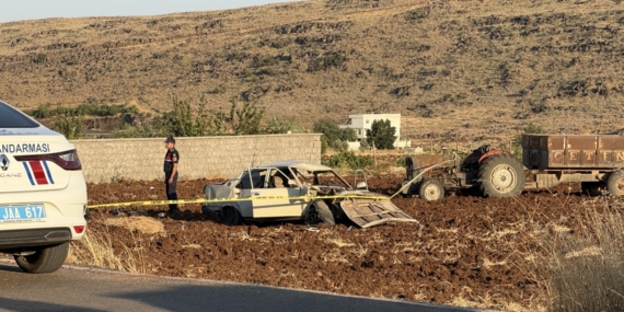 Gaziantep'te otomobilin yol kenarındakilere çarpması sonucu 1 kişi öldü, 5 kişi yaralandı