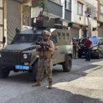 Gaziantep'te polisten kaçan şüpheli kovalamaca sonucu yakalandı