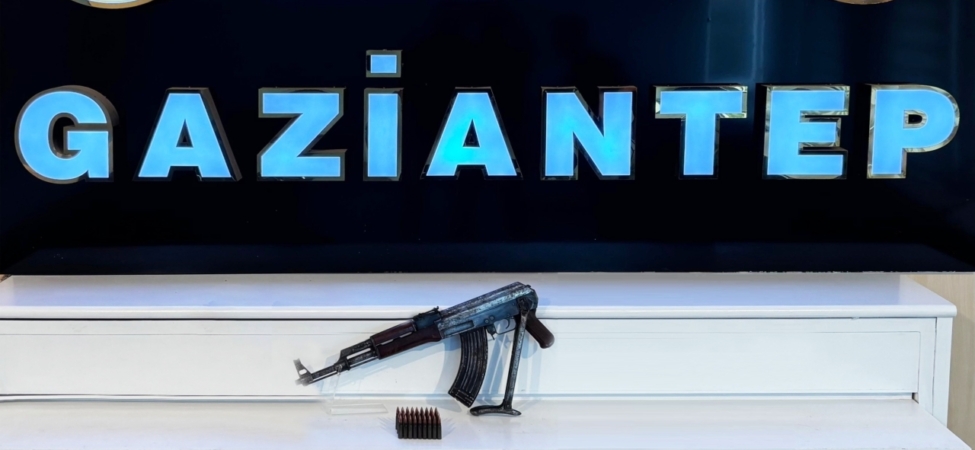 Gaziantep'te silah kaçakçılığı operasyonunda 2 zanlı yakalandı 3 Gaziantep'te silah kaçakçılığı operasyonunda 2 zanlı yakalandı