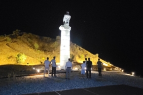 Gaziantep'te görme engelli öğrencilere ve öğretmenlere kablosuz kulaklık hediye edildi 1 thumbnail