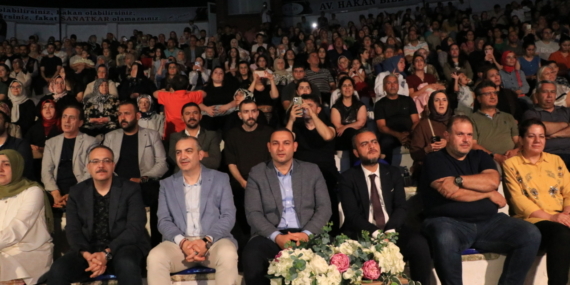 Sınırdan Sesler Korosu Kilis'te Konser verdi