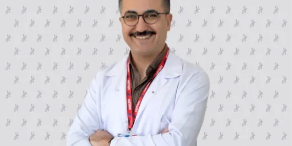 YAZ TATİLİNDE ÇOCUKLARDA EKRAN SÜRESİNE DİKKAT 10 uzm_dr_ mustafa çiftci yeni HATEM ARKA FON3_jpg